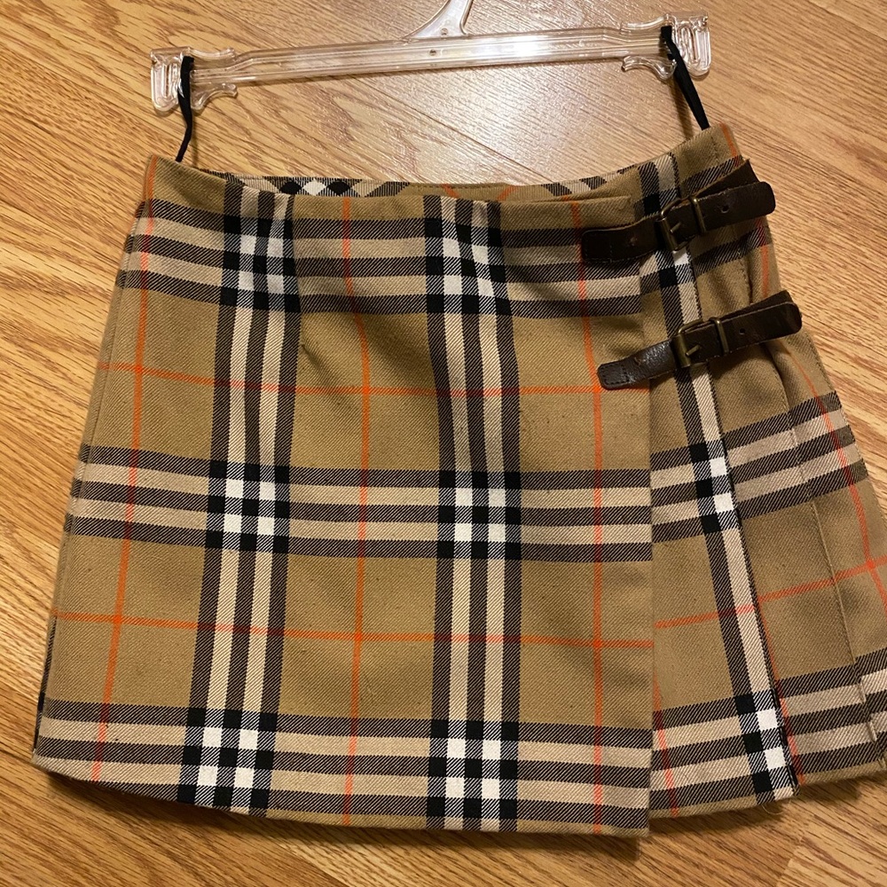 Girls Burberry Skirt size 5